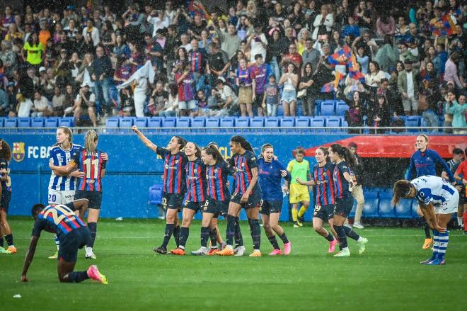 Las jugadoras del Barcelona celebran su victoria frente a la Real Sociedad (Foto: Cordon Press)