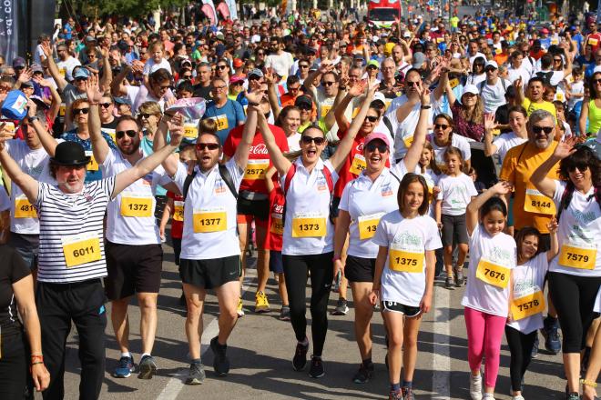 Más de 6200 personas disfrutan de la gran fiesta de la Volta a peu València