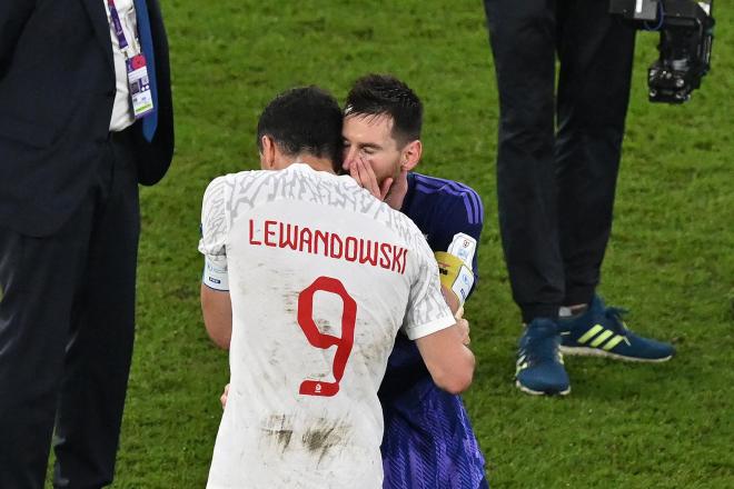 Robert Lewandowski y Leo Messi, en el Mundial (Foto: Cordon Press).