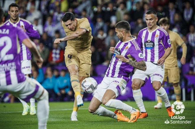 Joaquín ante el Barcelona en Zorrilla. (Foto: LaLiga).