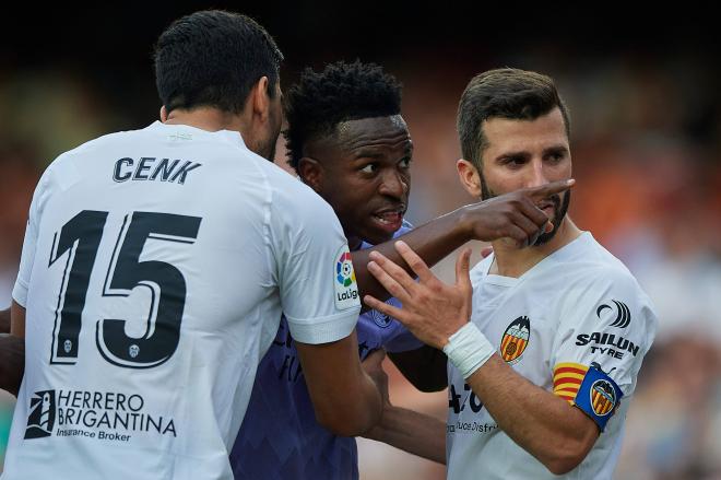 Vinícius vuelve a Mestalla tras los incidentes racistas de la temporada pasada.