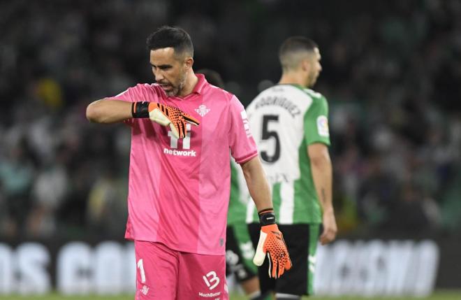 Claudio Bravo, portero del Betis (Foto: Kiko Hurtado).