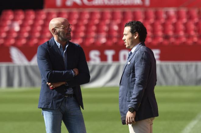 Monchi y Del Nido Carrasco, en el entrenamiento del Sevilla (Foto: Kiko Hurtado).