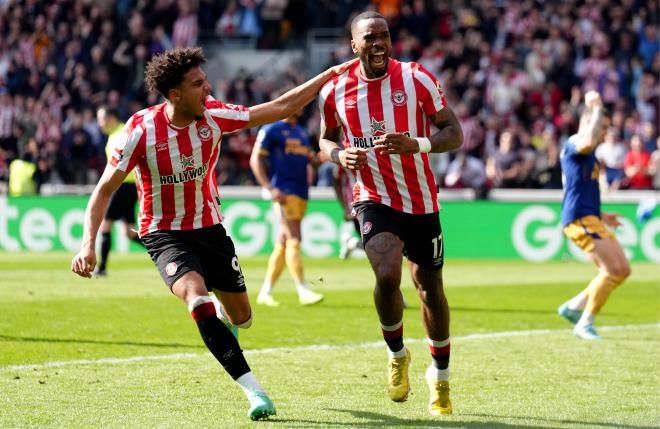 Toney celebra un gol ante el Newcastle (Foto: Cordon Press).