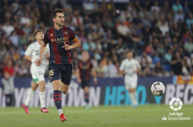 Postigo en el Levante-Oviedo (Foto: LaLiga).