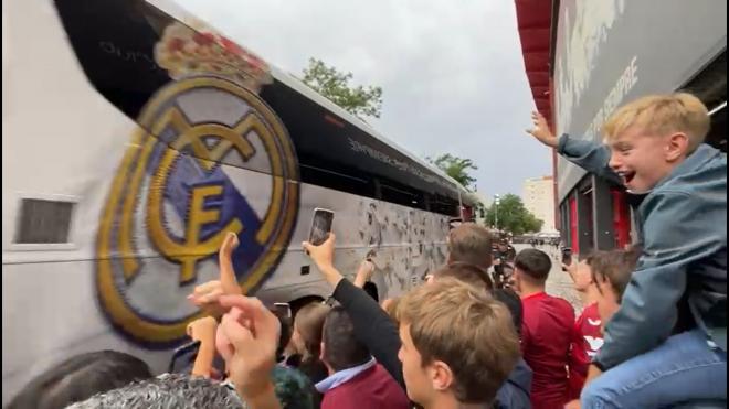 Sevilla-Real Madrid: Llegada del autobús del Real Madrid