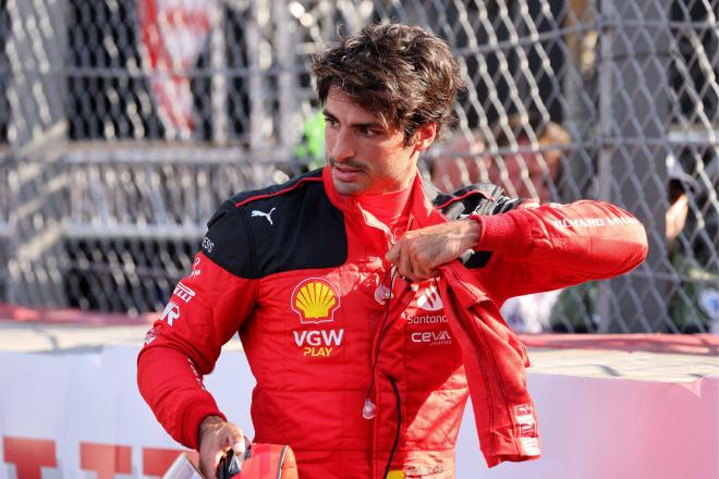 Carlos Sainz, en unos entrenamientos con Ferrari (Foto: Cordon Press).