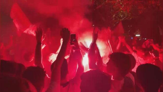 Locura en la Puerta de Jerez tras gana el Sevilla la séptima Europa League