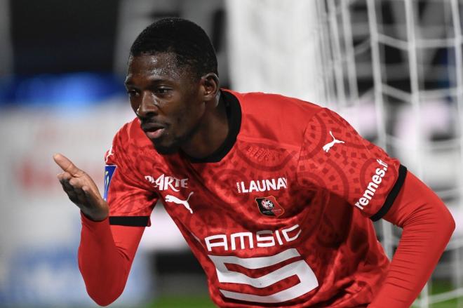 Hamari Traoré celebra un gol.