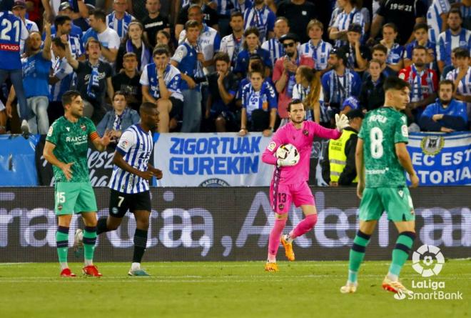 Femenías en la final del play off contra el Alavés en Mendizorroza. (Foto: LaLiga)