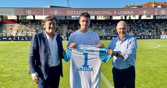 Iván Villar con la camiseta de la selección gallega (Foto: RFEF).