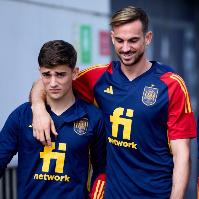Gavi y Fabián, en un entrenamiento de la selección española. (@sefutbol)