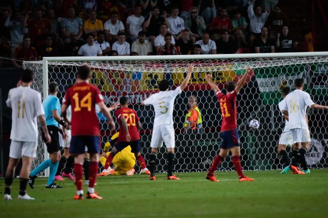 Joselu marca el gol que clasifica a España para la final de la UEFA Nations League (Foto: Cordon Press)
