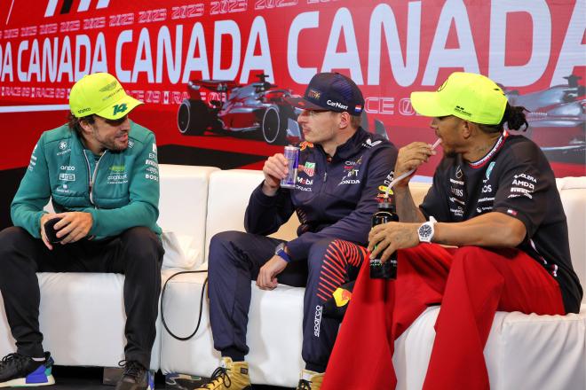 Fernando Alonso, Max Verstappen y Lewis Hamilton en la rueda de prensa del GP de Canadá (Foto: Cordon Press).