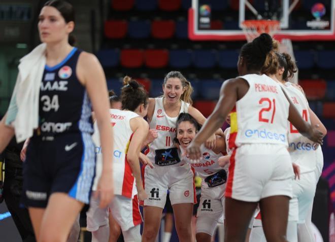 España celebra su victoria sobre Grecia en el Eurobasket femenino. Fuente: EFE