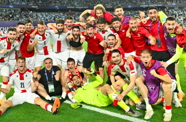 La Georgia de Giorgi celebra el empate (Foto: UEFA).