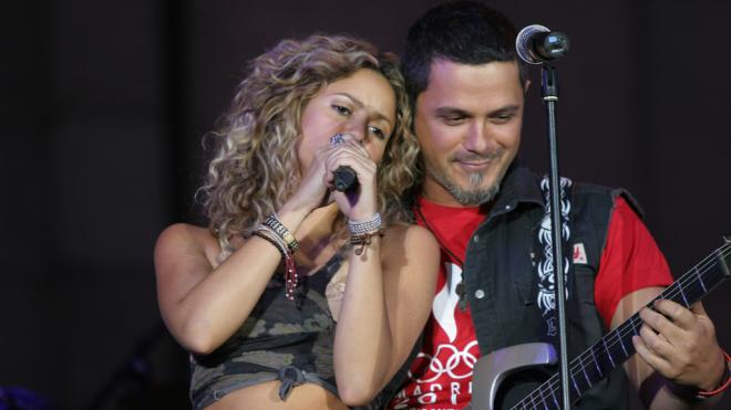 Shakira y Alejandro Sanz en uno de sus conciertos