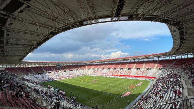 El Estadio del Real Murcia tiene mayor capacidad que la Rosaleda.