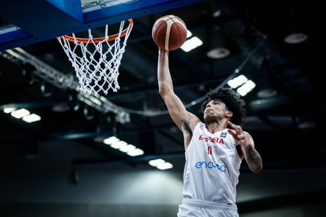 Izan Almansa, en la final del Mundial sub-19 de baloncesto (Foto: Cordon Press).