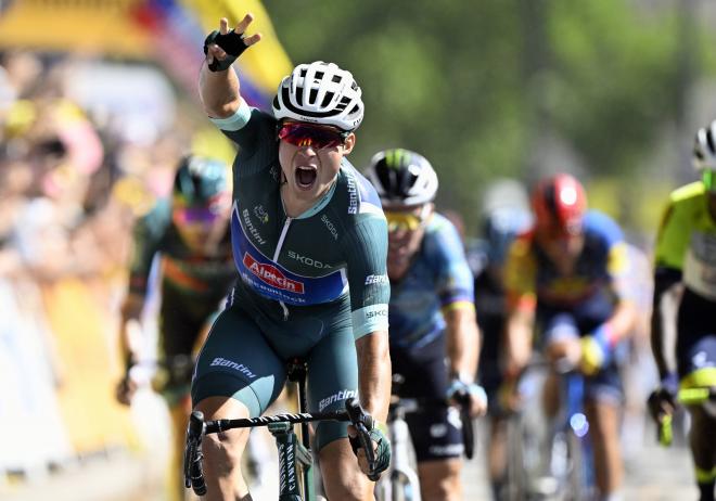 Jasper Philipsen celebra su victoria en el Tour de Francia (Foto: EFE).