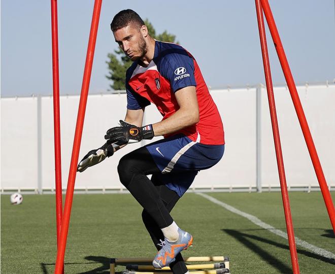 Ivo Grbic, en un entrenamiento con el Atlético de Madrid (Foto: ATM).