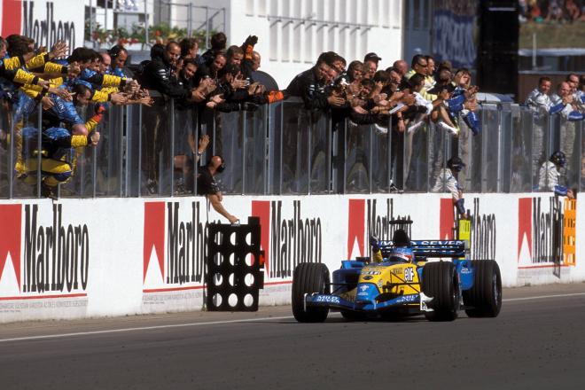 Fernando Alonso consigue su primera victoria en el GP de Hungría 2003 (Foto: Cordon Press)