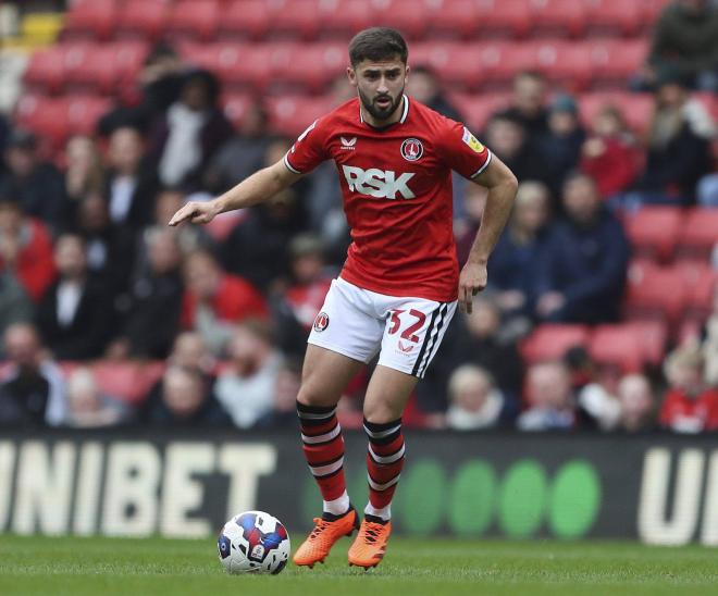 Aaron Henry, jugador del Charlton Athletic. Fuente: Cordon Press.