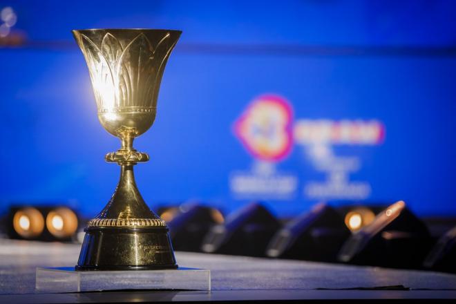 El trofeo Naismith, destinado a los campeones del mundo de baloncesto (Foto: FIBA).