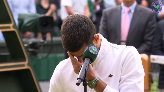 Novak Djokovic, emocionado tras la final de Wimbledon.