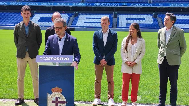 Álvaro García Lamas, nuevo presidente del Deportivo, visiblemente emocionado al recordar a su pad