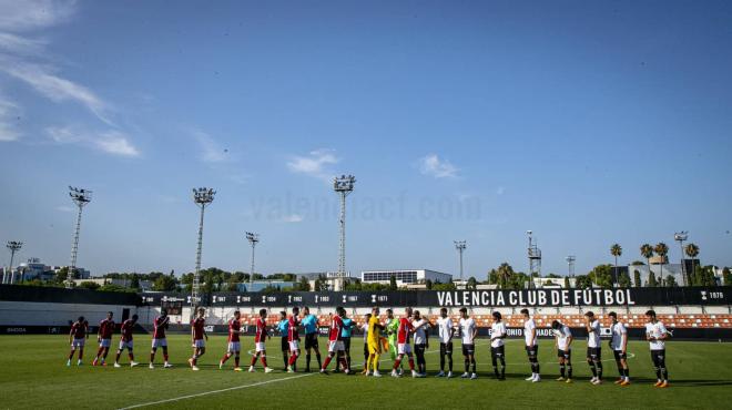 El once del Valencia ante el Nottingham (Foto: VCF)