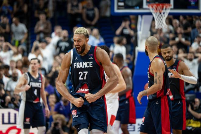 Rudy Gobert (Timberwolves) celebra una canasta con Francia en el Eurobasket 2022 (Foto: Cordon Press).