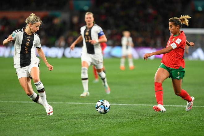 Ghizlane Chebbak en el partido contra Alemania (Cordon Press)