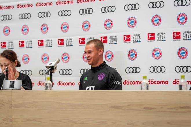Josua Kimmich, en la rueda de prensa con el Bayern (Foto: FC Bayern).