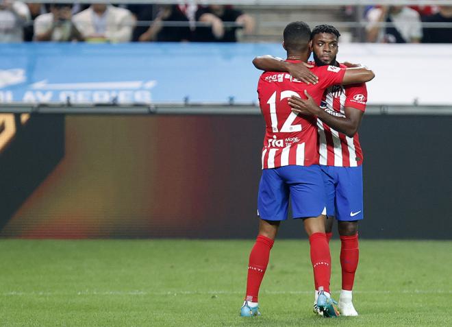 Samuel Lino y Thomas Lemar celebran un gol en el K-League-Atlético de Madrid (Foto: ATM).