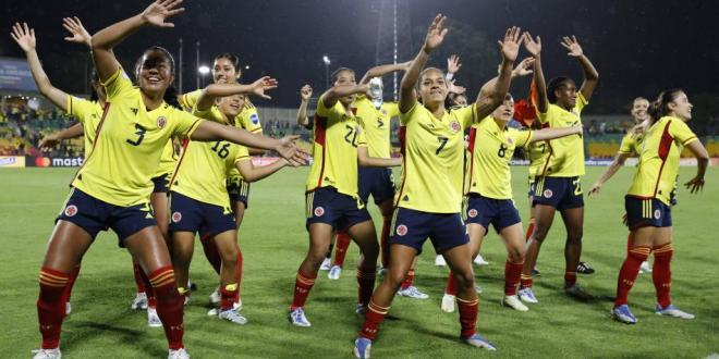 La Selección de Colombia celebra su pase en el Mundial. Fuente: EFE.