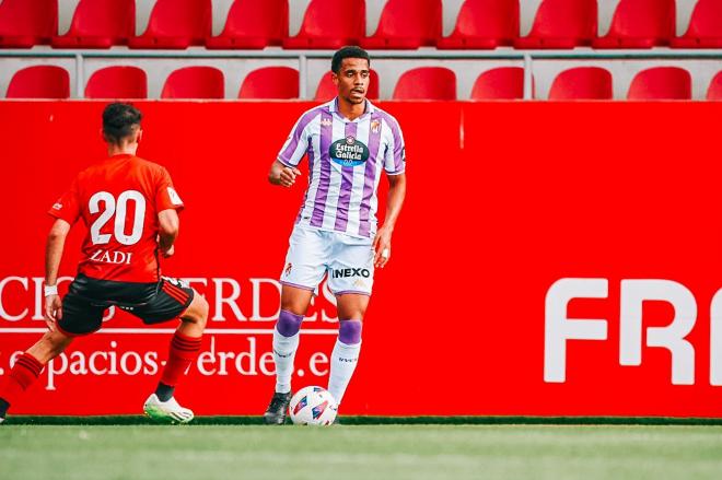 Víctor Rofino, ante el Mirandés (Foto: Sara Cabezas).