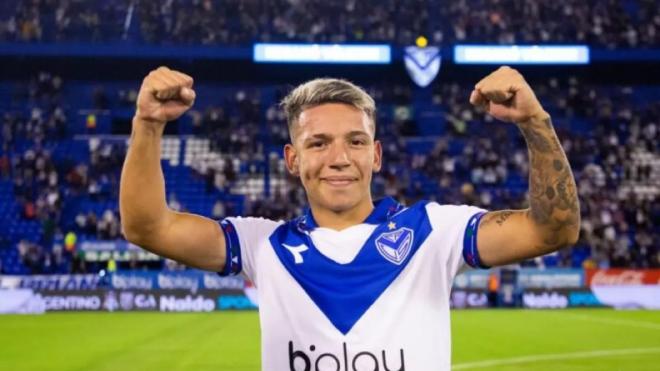 Un jugador de Vélez es amenazado de muerte por la barra brava: no puede salir de su casa