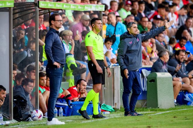 Joseba Etxeberria y Ernesto Valverde en Las Llanas (Foto: Athletic Club).