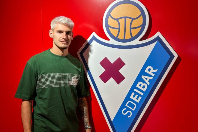 Cristian Gutiérrez ya es nuevo jugador del Eibar. (Foto: MCF)