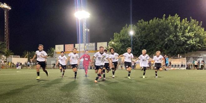 El equipo VCF Benjamín gana la COTIF Promeses. (Foto: Valencia CF)