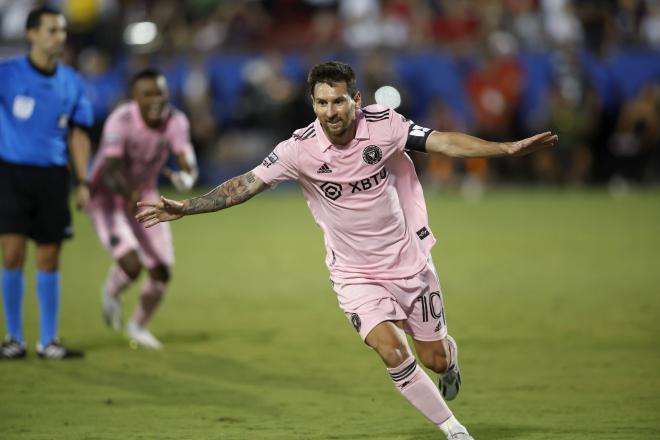 Leo Messi lo vuelve a hacer con el Inter de Miami: golazo de falta para provocar los penaltis 