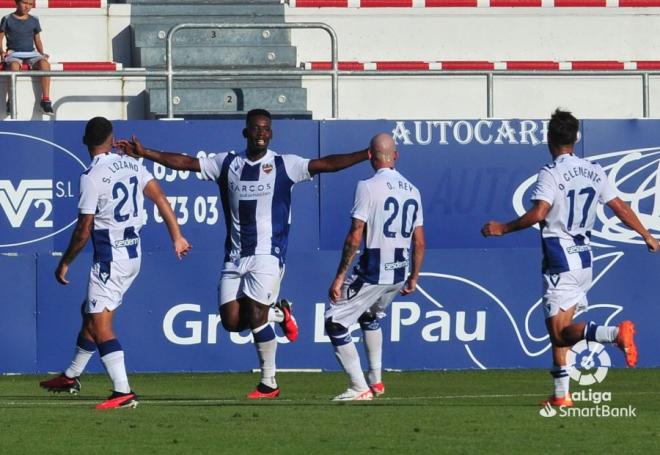 Bouldini celebra su gol ante el Amorebieta. (Foto: LaLiga)