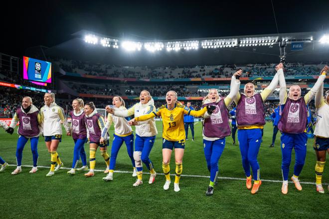 Las jugadoras suecas celebran la victoria ante Japón (FOTO: Cordón Press).