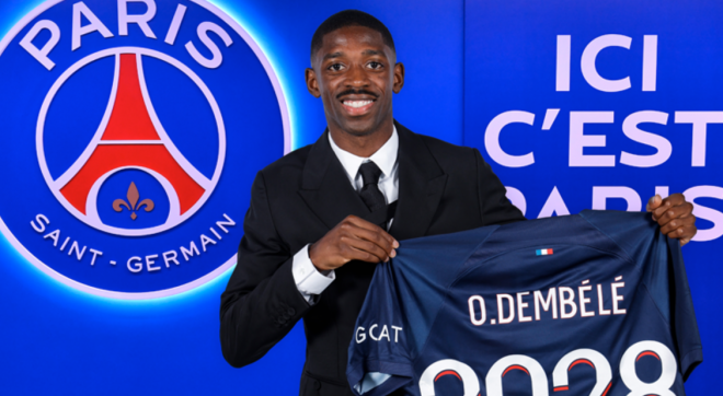Dembélé posa con la camiseta del PSG (FOTO: PSG).
