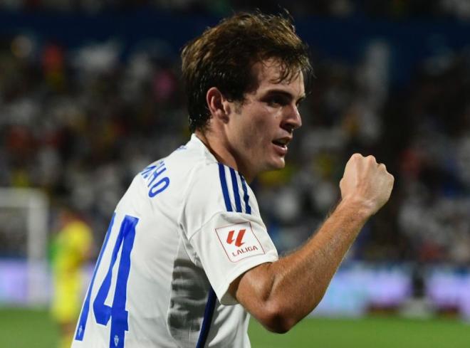 Francho Serrano celebra su gol (Foto: Real Zaragoza).