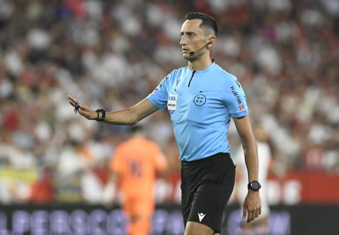 Sánchez-Martínez, durante un Sevilla-Valencia (Foto: Kiko Hurtado).