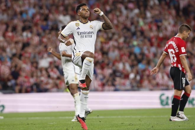 Rodrygo celebra su gol en el Athletic-Real Madrid (FOTO: EFE).