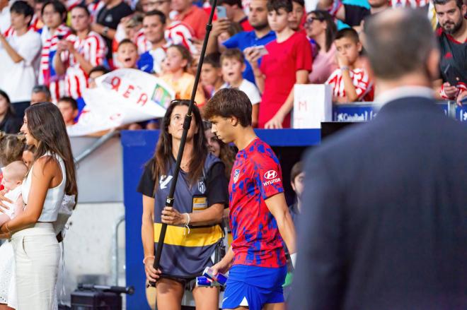 Joao Félix sale al Metropolitano para el Atlético-Granada (Foto: Cordon Press).