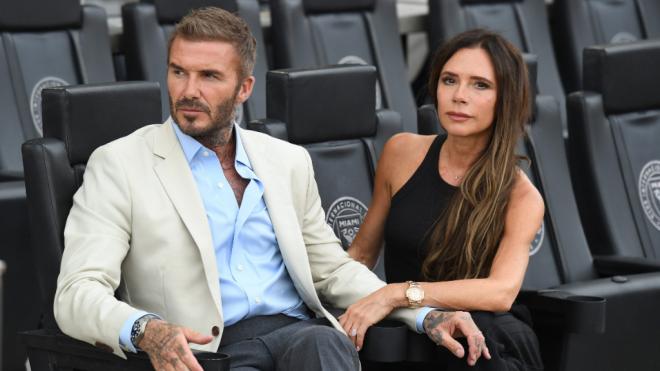 Victoria Beckham junto a su marido (Cordon Press)